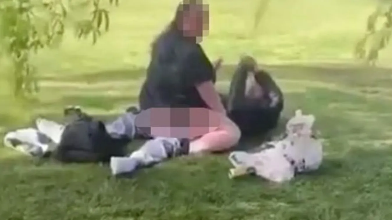 Váratlanul jött az orgazmus a parkban, gyerekek is látták a durva szexjelenetet +18-as felvétel