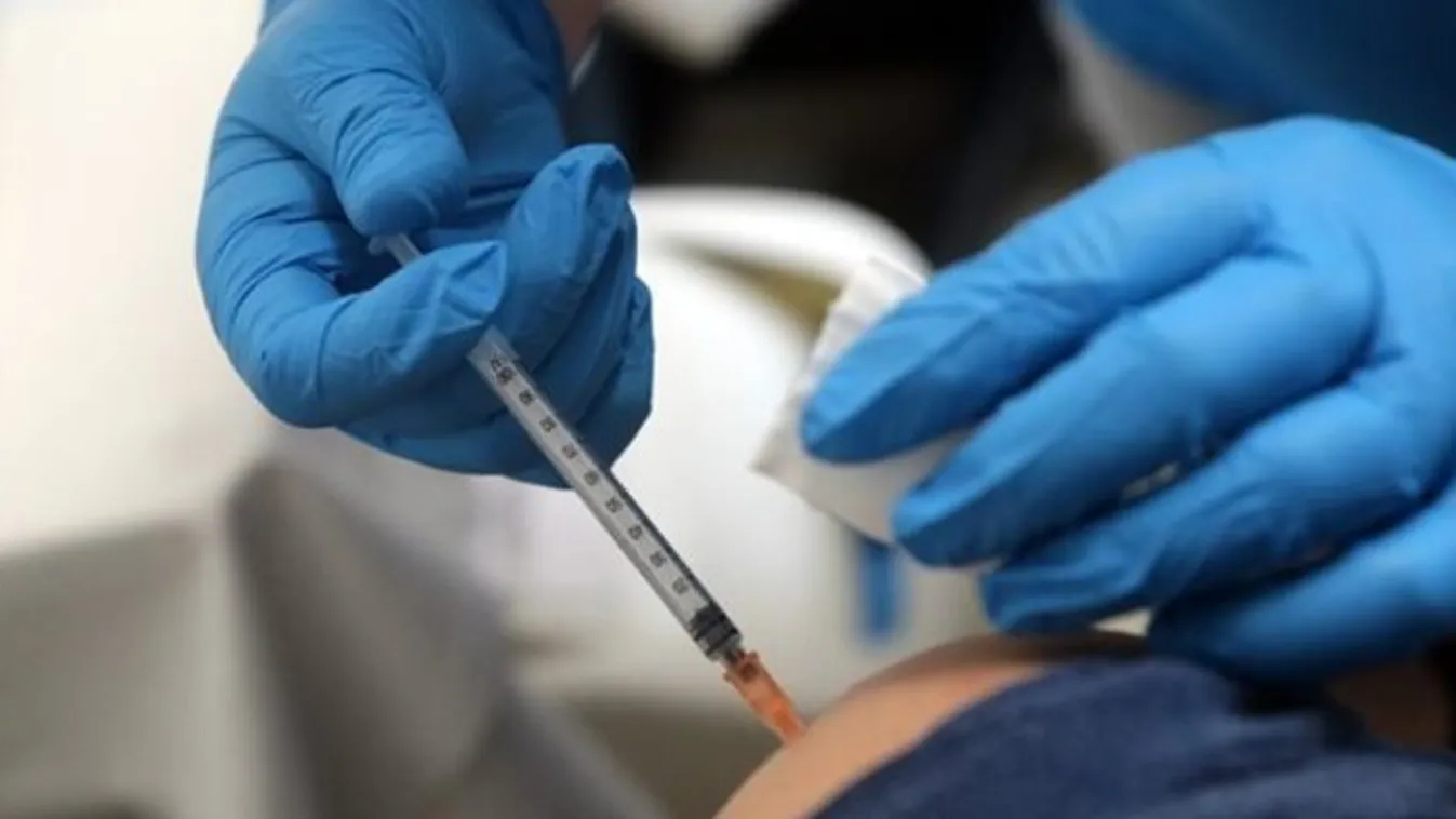 Szakértő válaszol: Kiderült, adható-e egyszerre a Covid- és az influenza elleni oltás