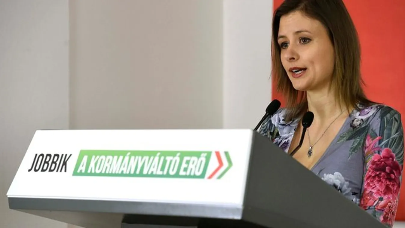 Szakad a Jobbik: Kizárták Toroczkait, Dúró Dóra kilépett