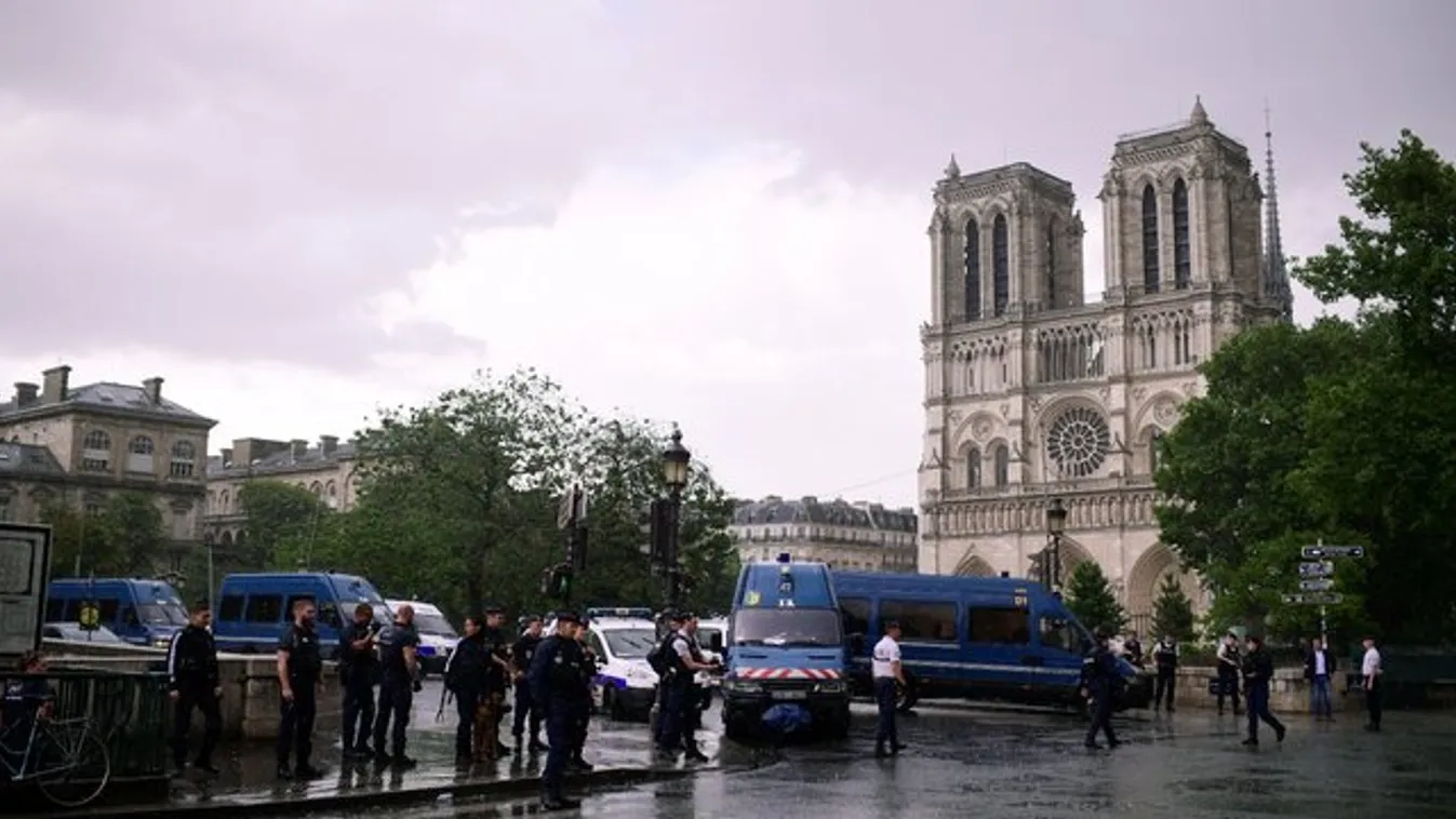 Magyar szemtanú a Notre Dame-nál történt lövöldözésről: Nagyon megijedtem