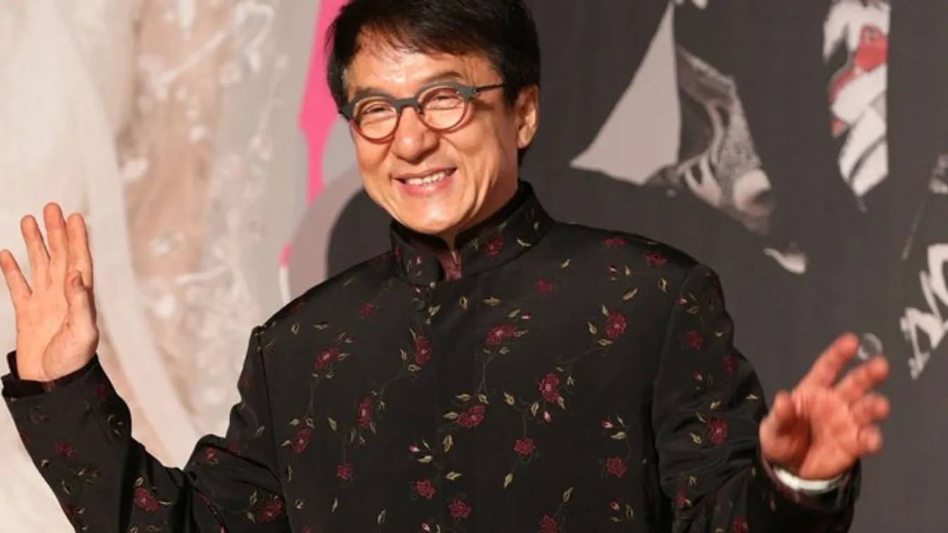 Megdöbbentő vallomás: Jackie Chan alkoholra, szerencsejátékra és prostituáltakra herdálta el a vagyonát