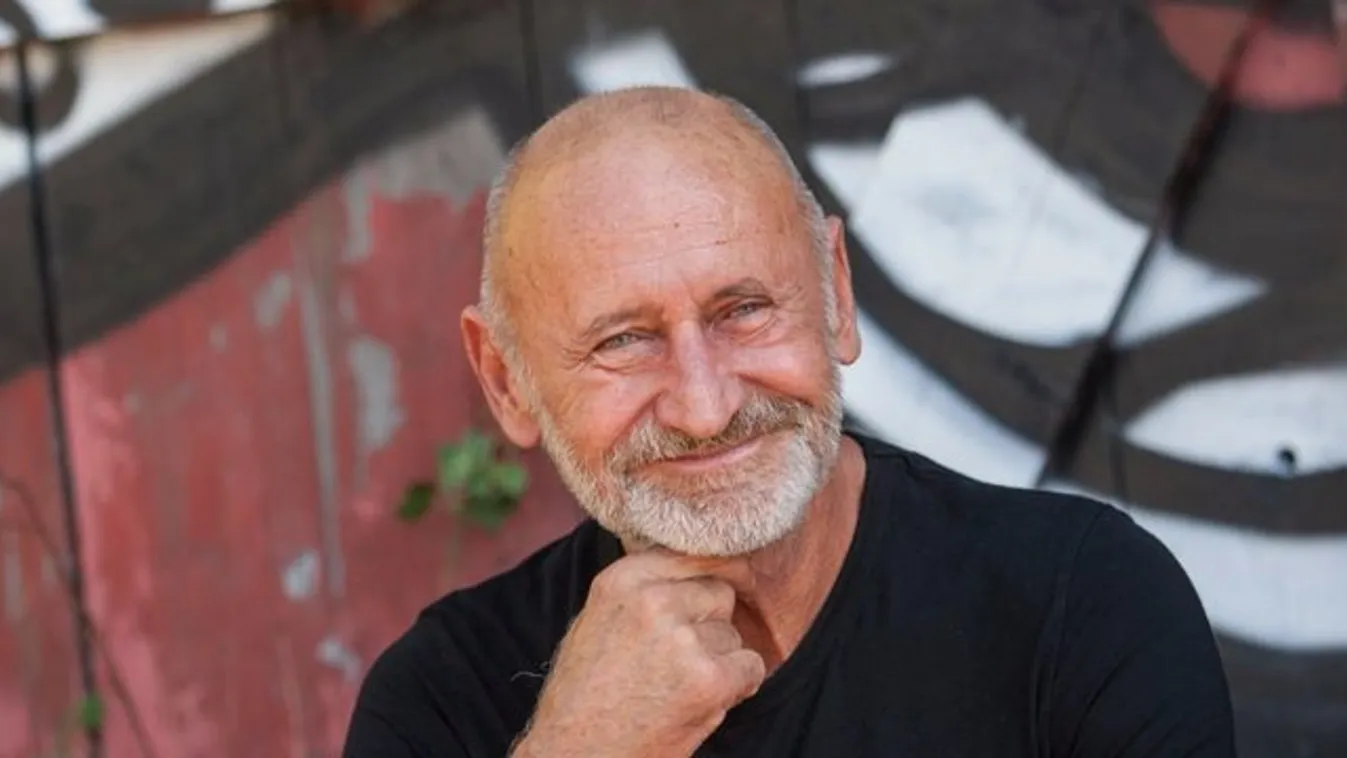 Az megvan, hogy Reviczky nem csak egy színész, de egy kávé is?