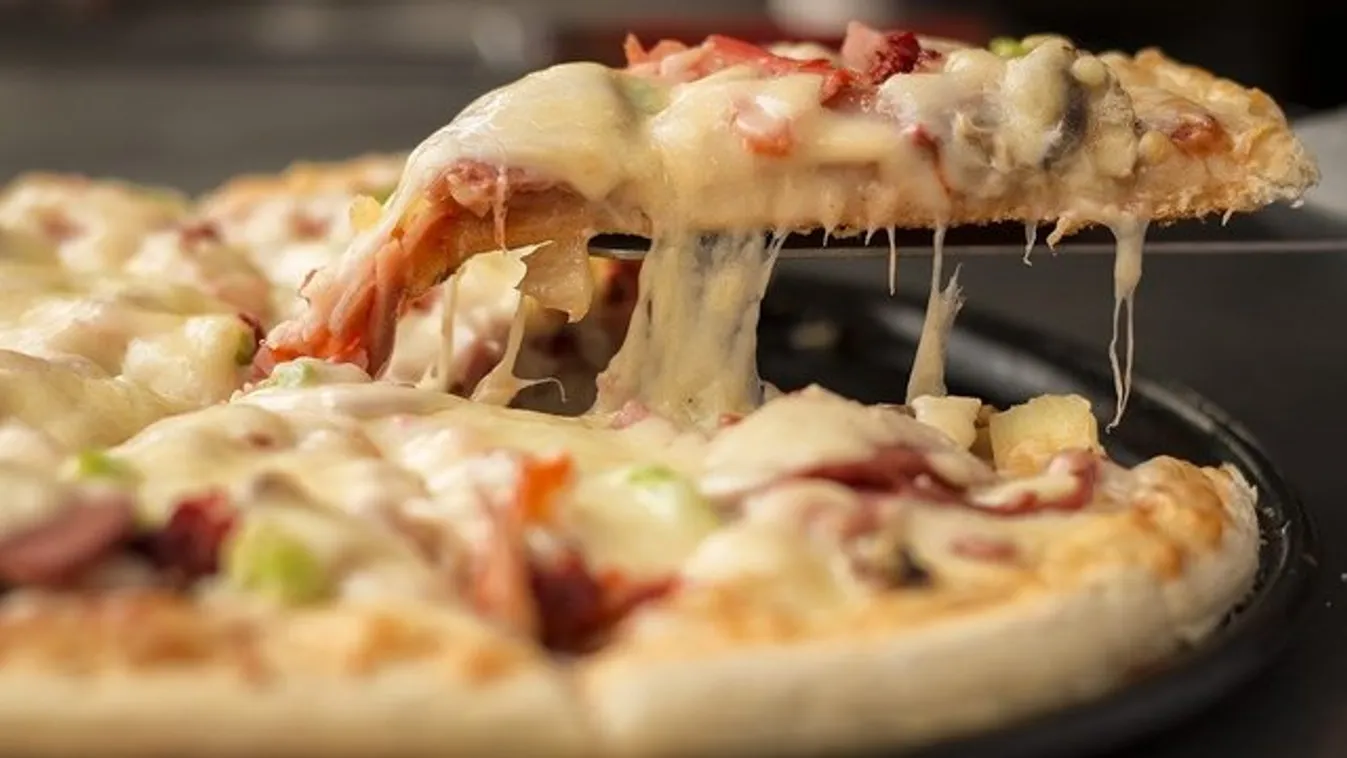 Nem kapta meg a pizzáját, a rendőrséget riasztotta a lusta családanya