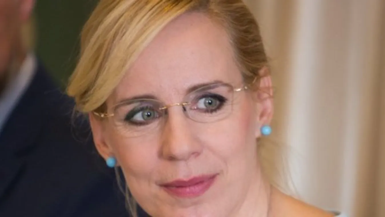 A koronavírusos Pataki Zita egyetlen mondatot sem tud elmondani köhögés nélkül