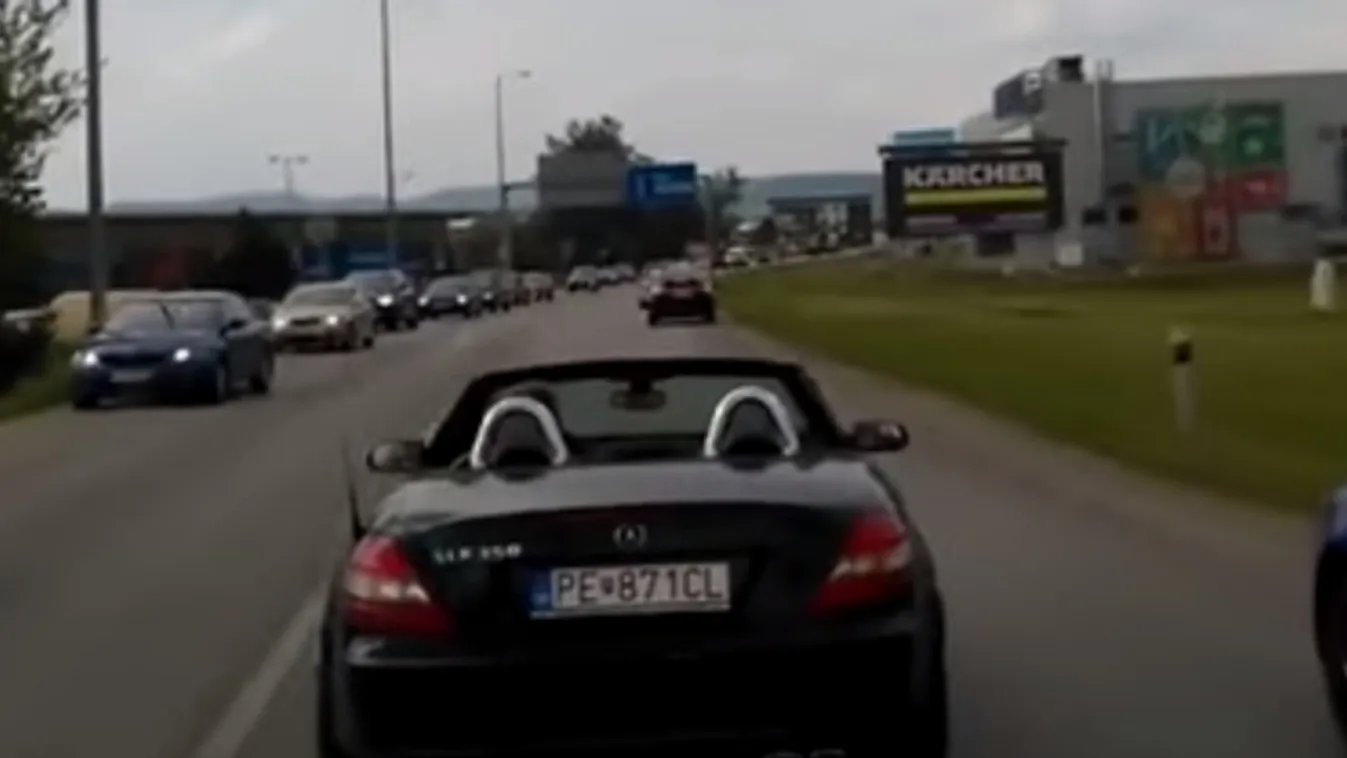 Bunkó Mercedes-sofőr állta el a mentő útját – felháborító videó