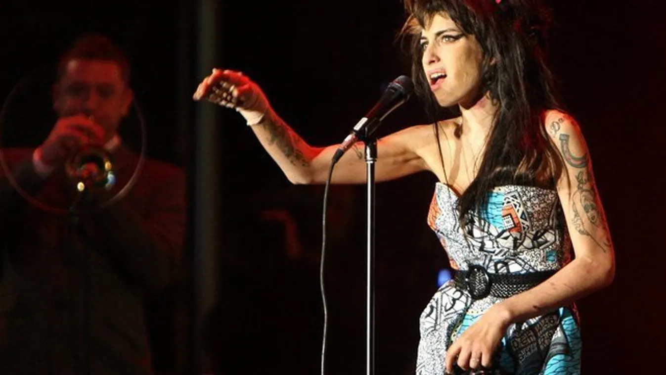 Drogról, alkoholról és bulimiáról vallott Amy Winehouse édesanyja: filmre viszik az énekesnő életét és botrányait
