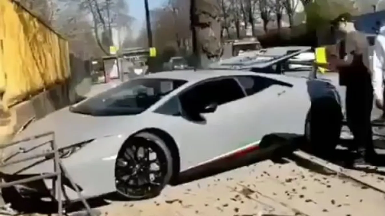 Addig menőzött, hogy totálkárosra törte a Lamborghinit - videó