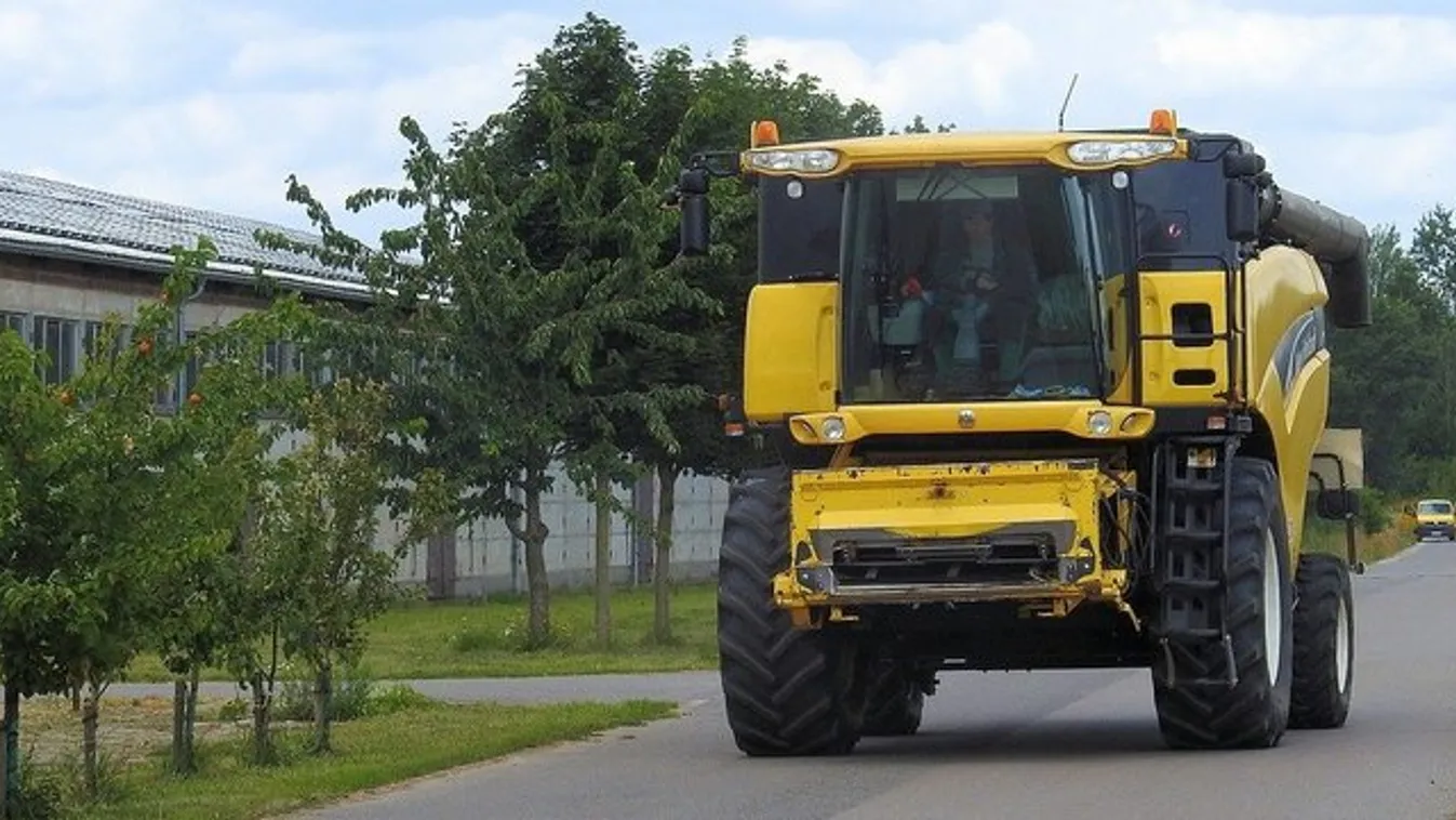 Munkagép gázolt halálra egy motorost Jászárokszállásnál