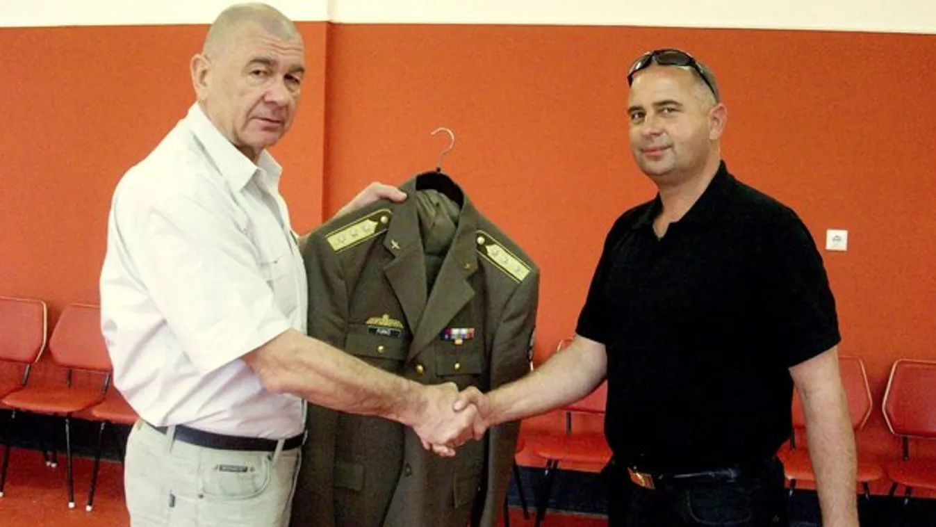 Napóleon korabeli tőrrel darabolták a cukorrépát