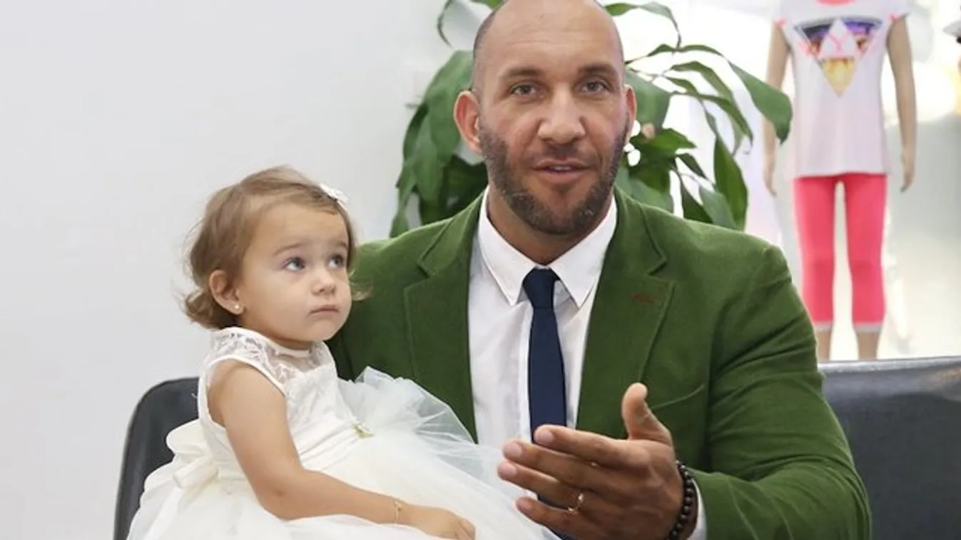 Berki unja az olcsó celebkedést