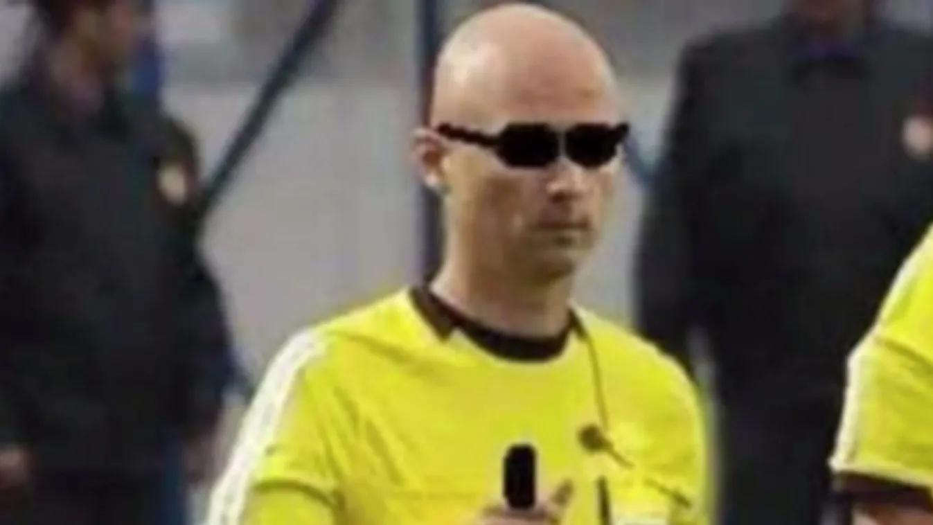 A meccs legjobb izlandi játékosa a „vak” orosz bíró volt - fotók