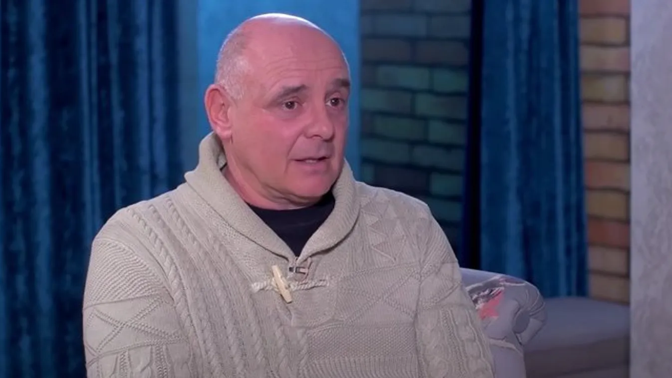 Játszótéren támadta le egy tévénéző Rónai Egont – videó