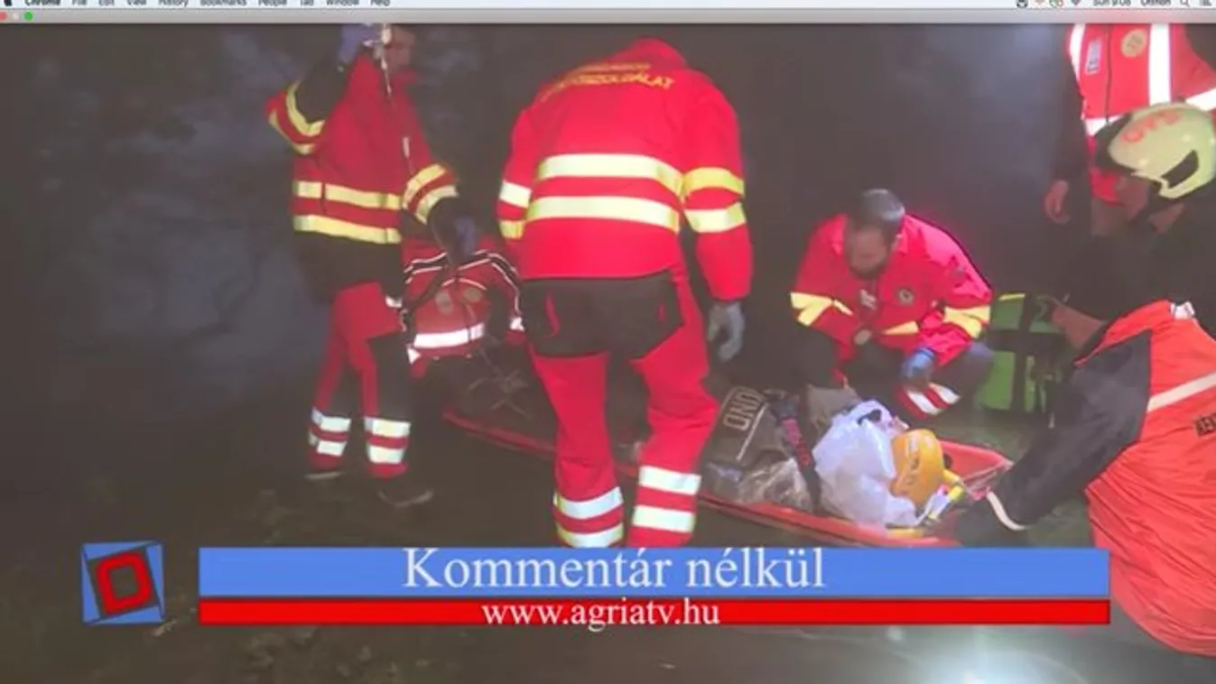 30 méter mély szakadékból mentett ki egyférfit Klausmann Viktor csapata a Mátrában - videó