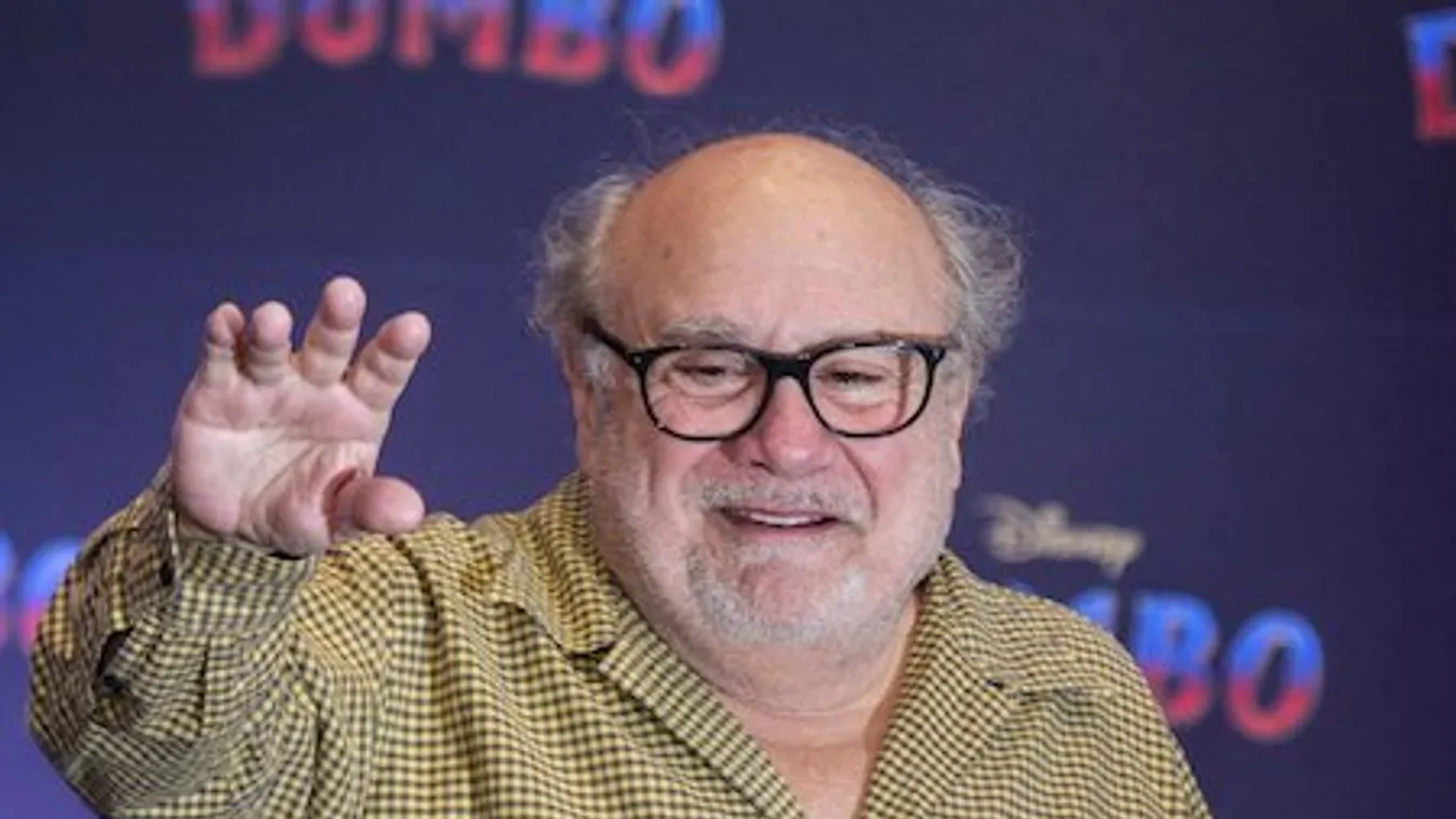 Bevette a jenői tavat DeVito