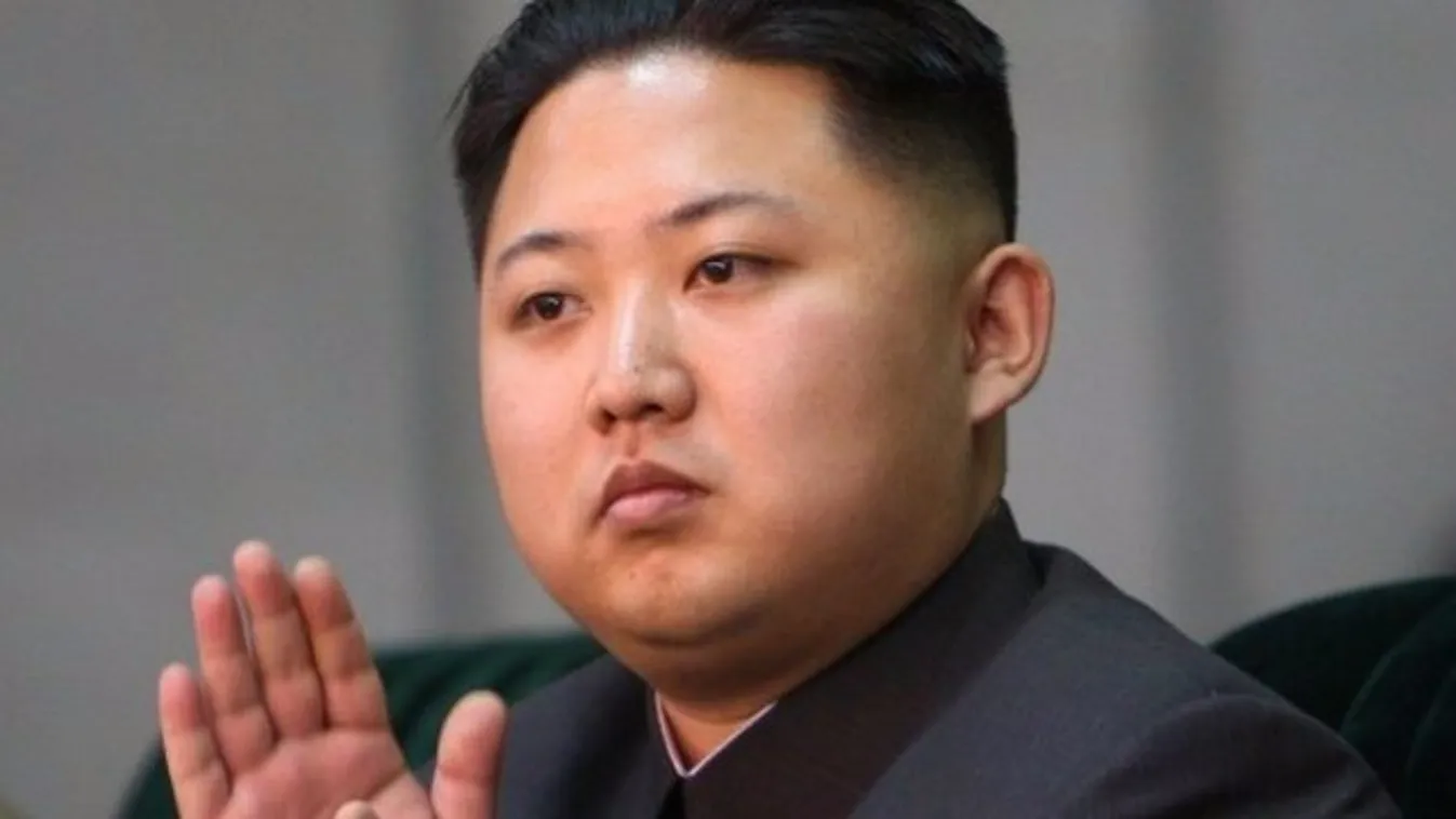 Észak-Korea "szuper nagy" rakéta-sorozatlövő rendszert tesztelt