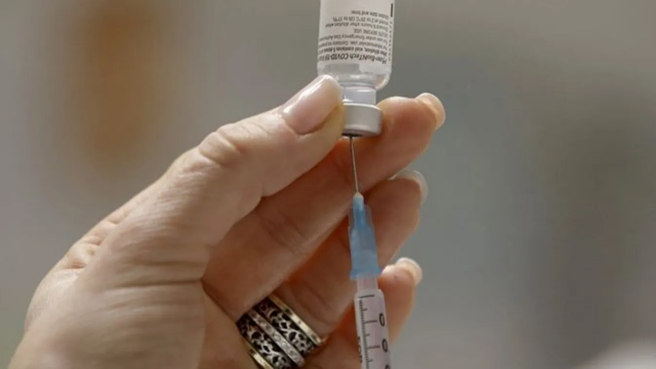 Kiborult az elismert genetikus: az oltáselleneseket nem szabadna lélegeztetőgépre kötni!