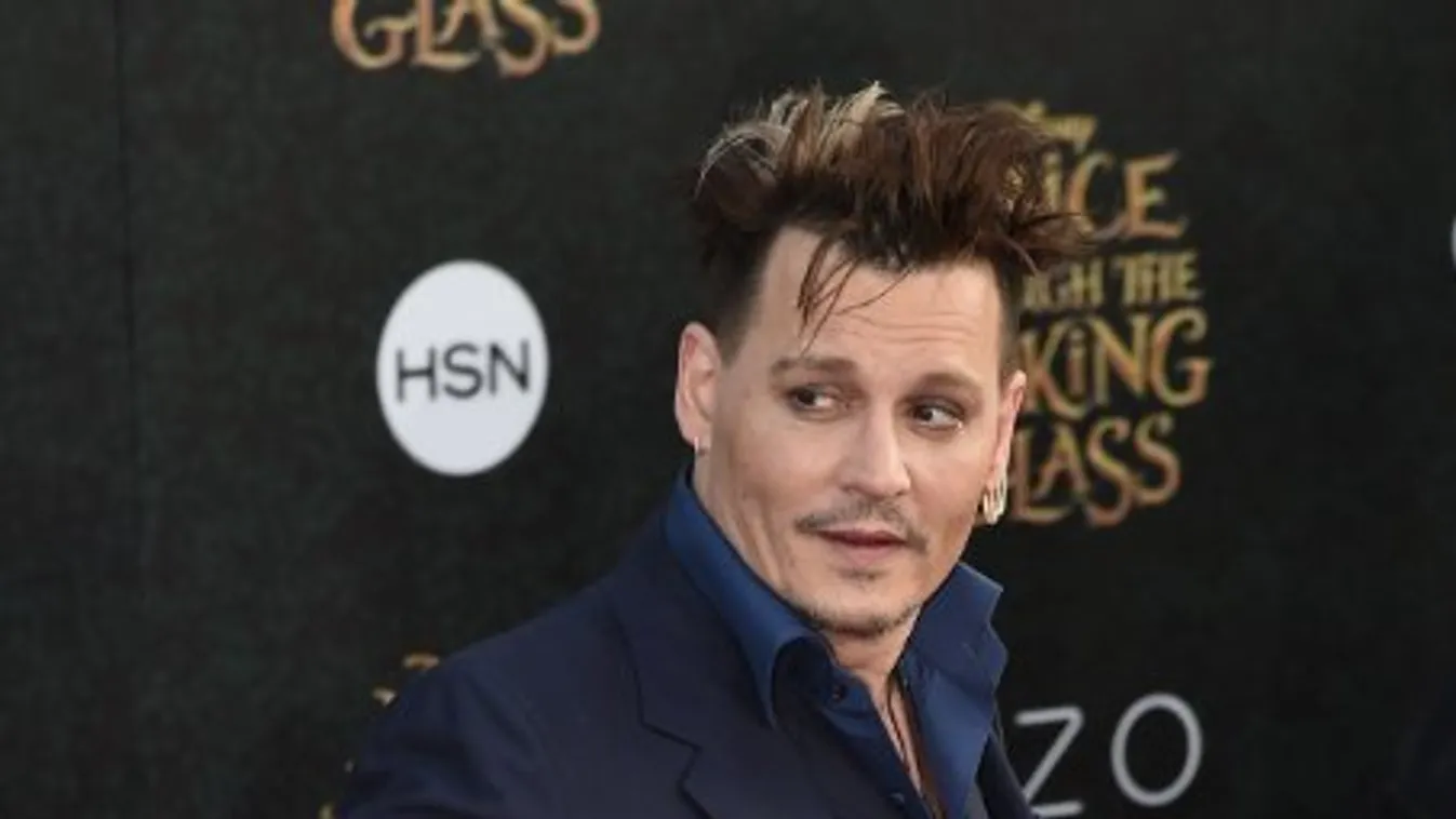 Ráfizetés Johnny Deppel dolgozni