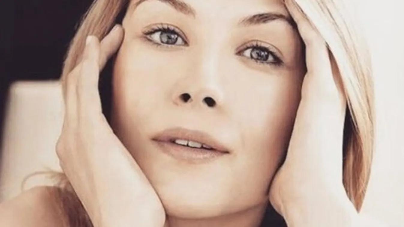 Marie Curie életéről forgat Rosamund Pike Budapesten