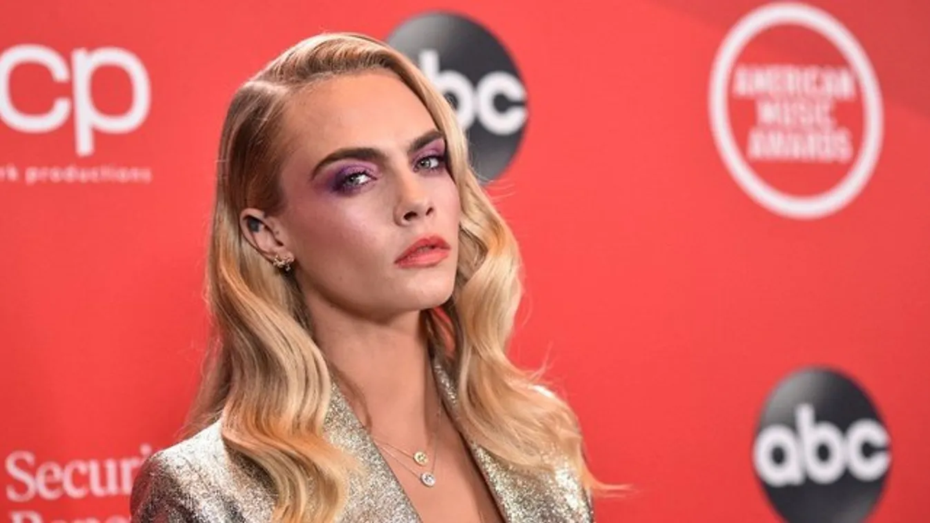 Vaginájáról forgatott kisfilmet Cara Delevingne – videó