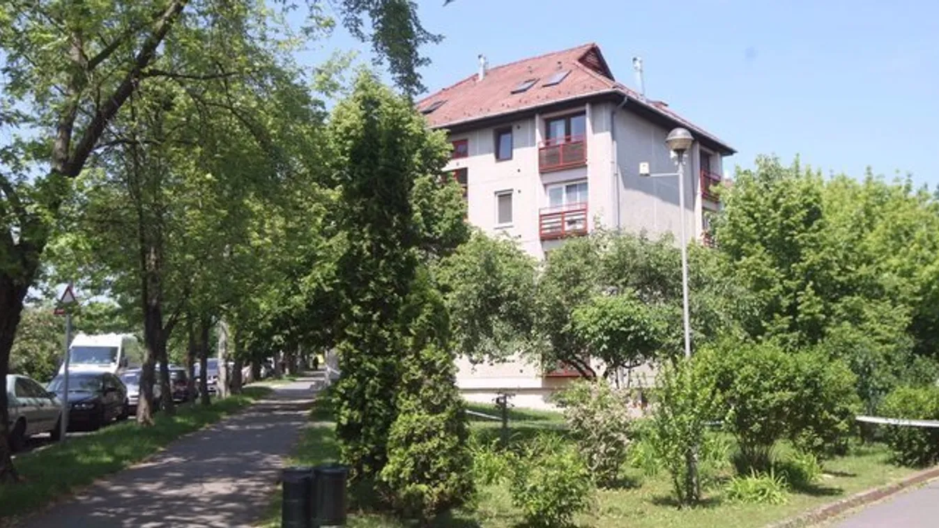 A 4. emeletről kiesett kislány: a bébiszitter még ráért volna, mikor otthagyta