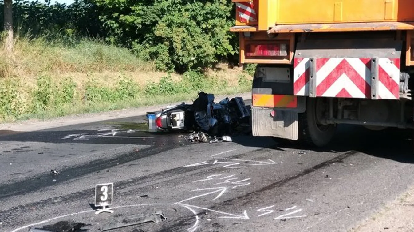 Megrázó képeket kaptunk a herceghalomi tragédiáról: ezzel a motorral rohant halálba a fiatal