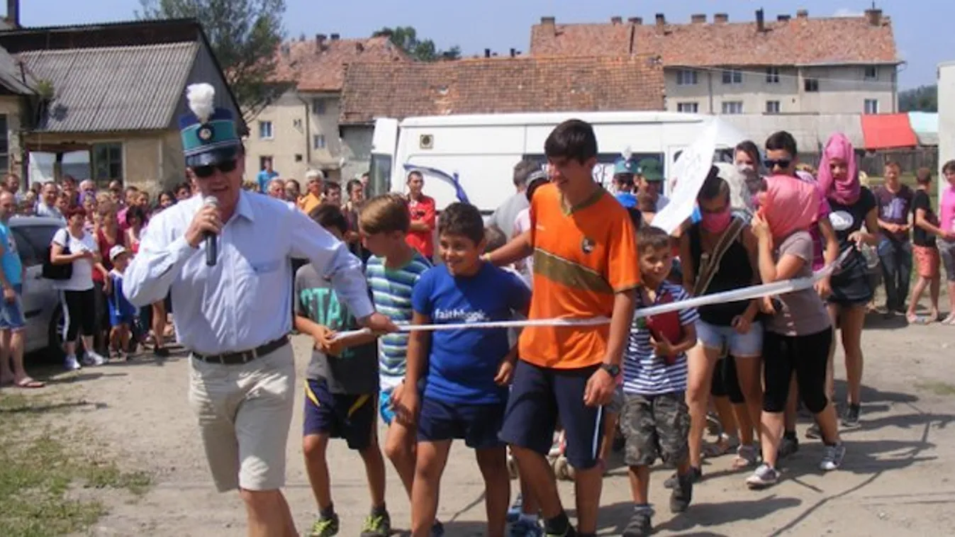 Durva: a migránsokon szórakoztak a falunapokon
