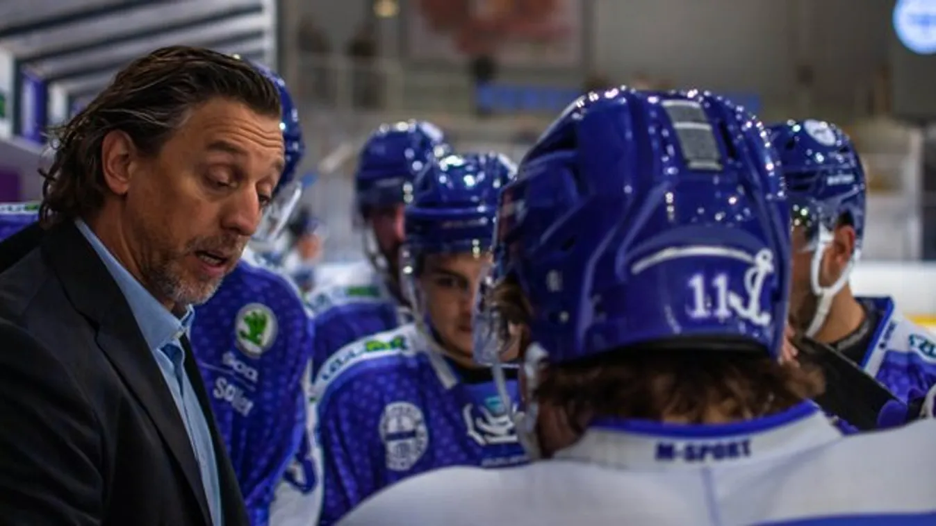 Kirúgta az ország egyik legkiválóbb edzőjét az Újpest
