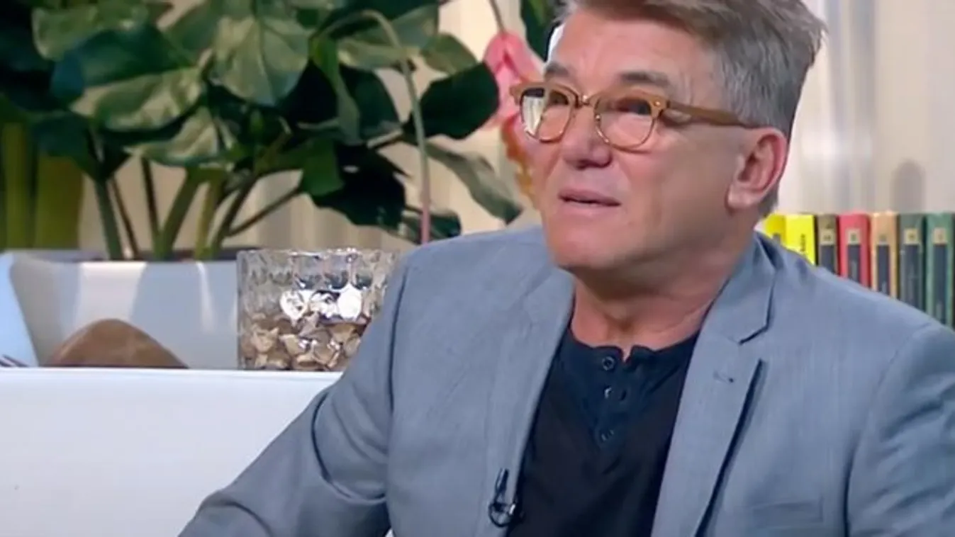 Delhusa Gjon kamerák előtt nyúlt a pohár után - Videó