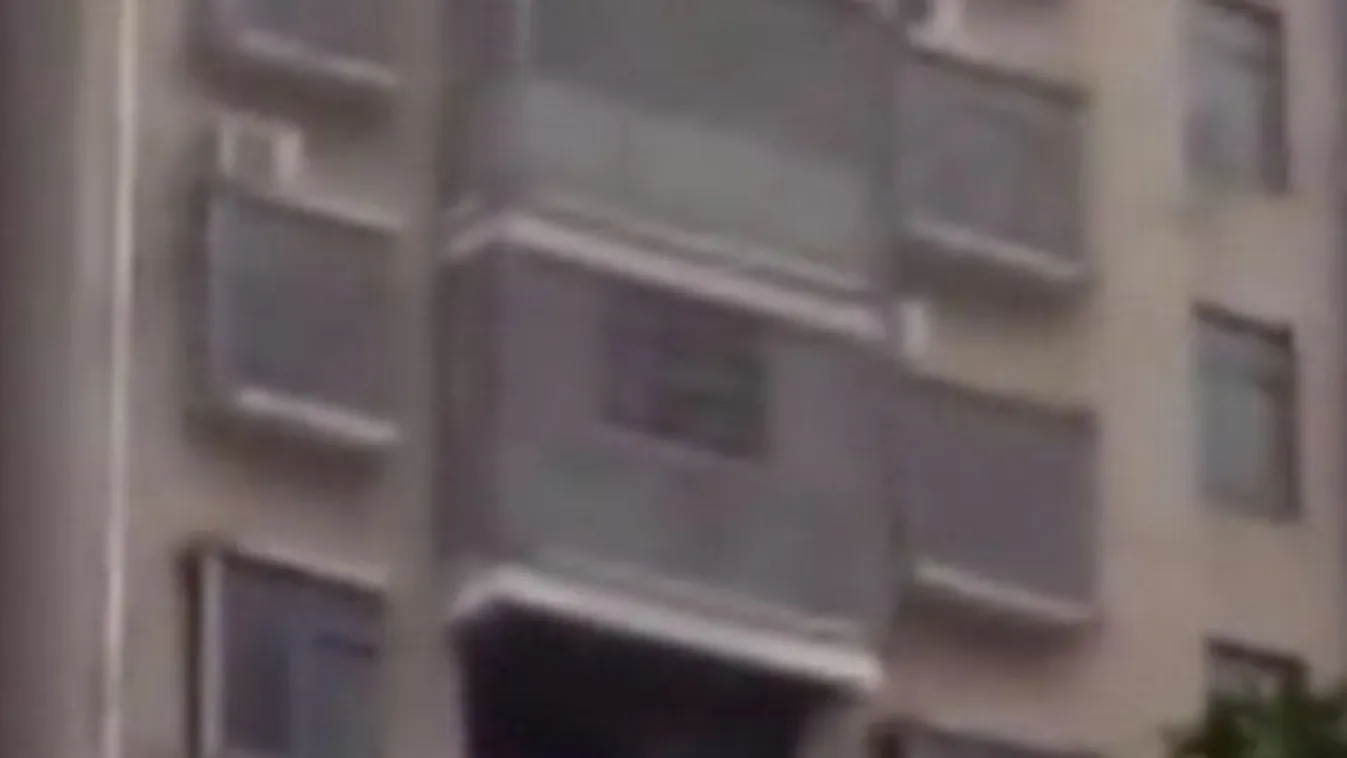 A 12 éves kislány nem lett kész a házijával a téli szünet végére, kiugrott az ablakon – videó 18+