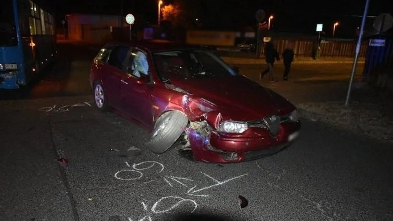 Összetört egy buszt a tilosba hajtó sofőr, aki meg sem állt segíteni, helyette a csepeli haverjánál bujkált