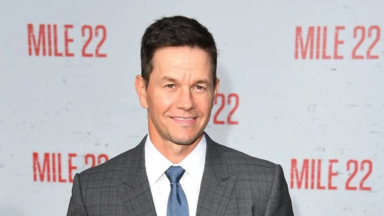 Tinilányával pózol a kigyúrt Mark Wahlberg - fotó