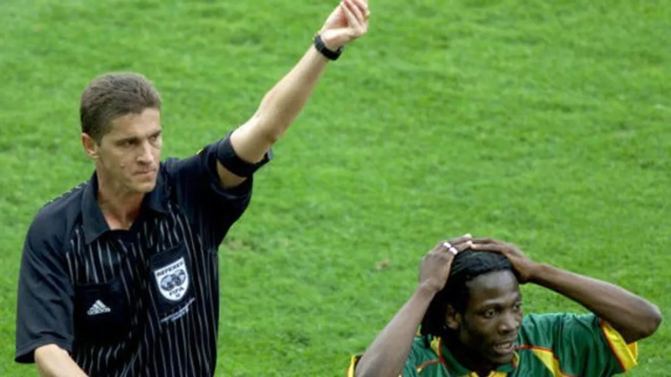 Ezért távozott a pipás Collina