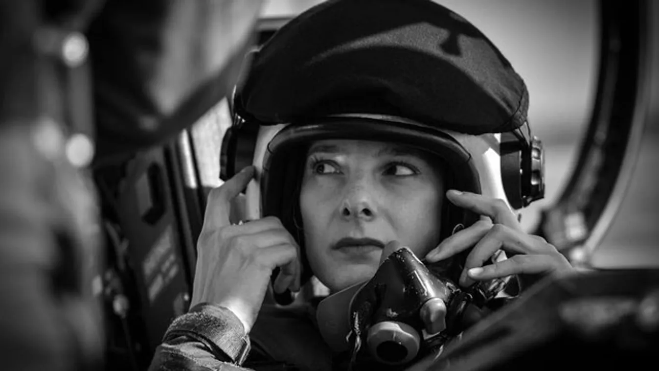 Kinga lehet a Gripen következő pilótája
