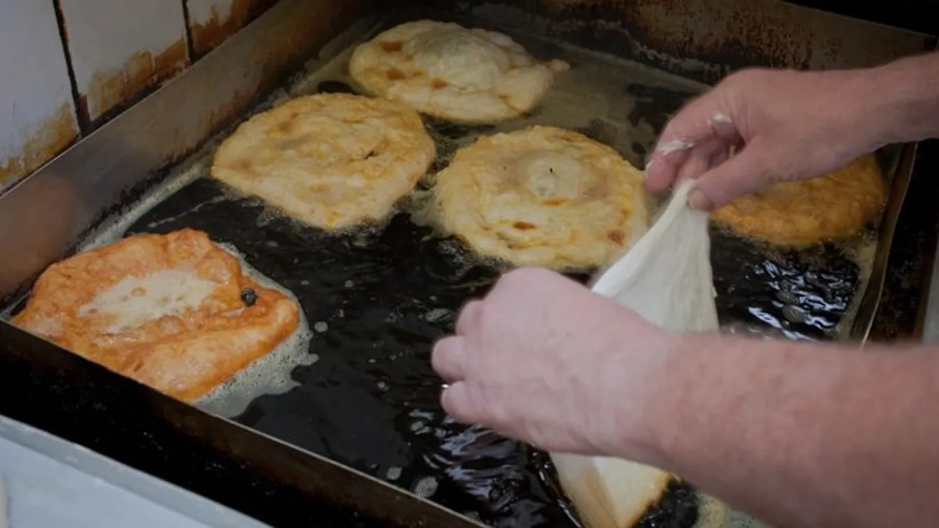 Lerántjuk a leplet! Ezen áll vagy bukik az ínycsiklandó lángos
