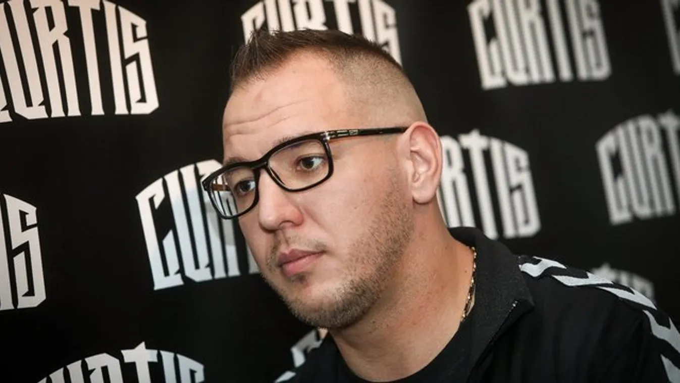 Elképesztő állítás: Vádalku miatt fogták el Curtis testvérét?