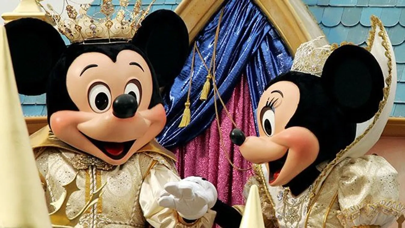 Sikítani tilos: szigorú szabályok mellett nyitnak ki újra a Disneylandek