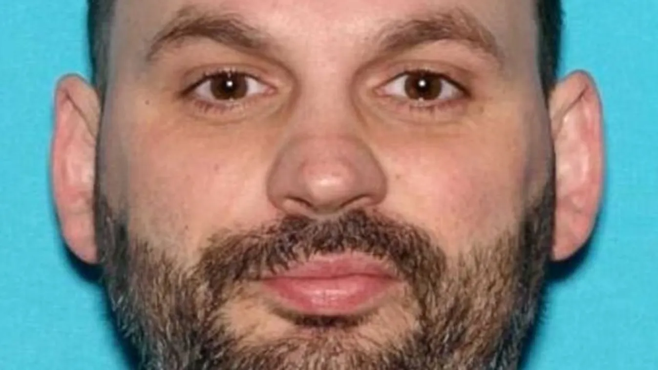 Egy bolond alkalmazott borotvapengéket rejtett el a pizzatésztákban