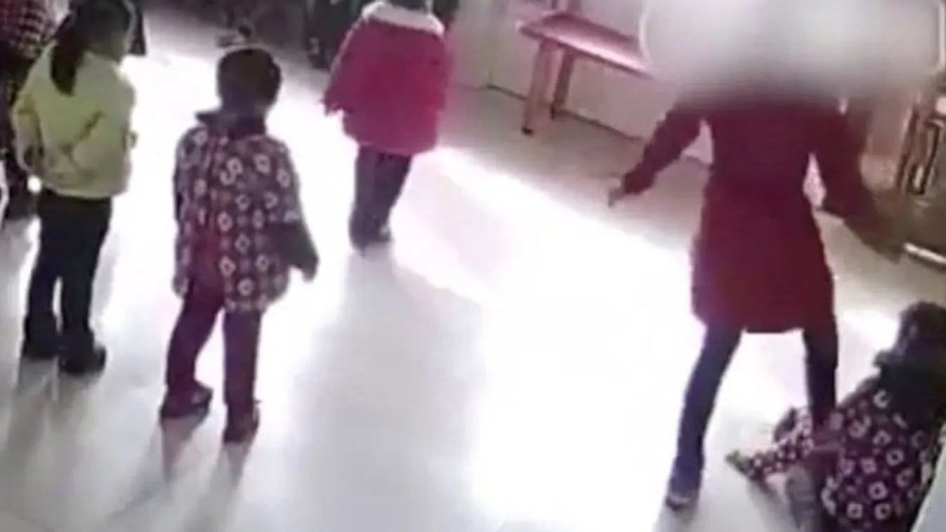 Sokkoló videó: ütötte-vágta az óvodásokat a tánctanár (18+)