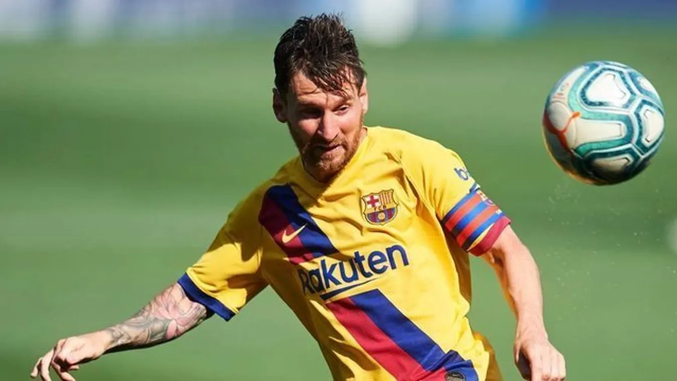 Hoppá! Ezzel a Fradi-védelemmel néz farkasszemet Messi - íme a történelmi meccs kezdőcsapatai