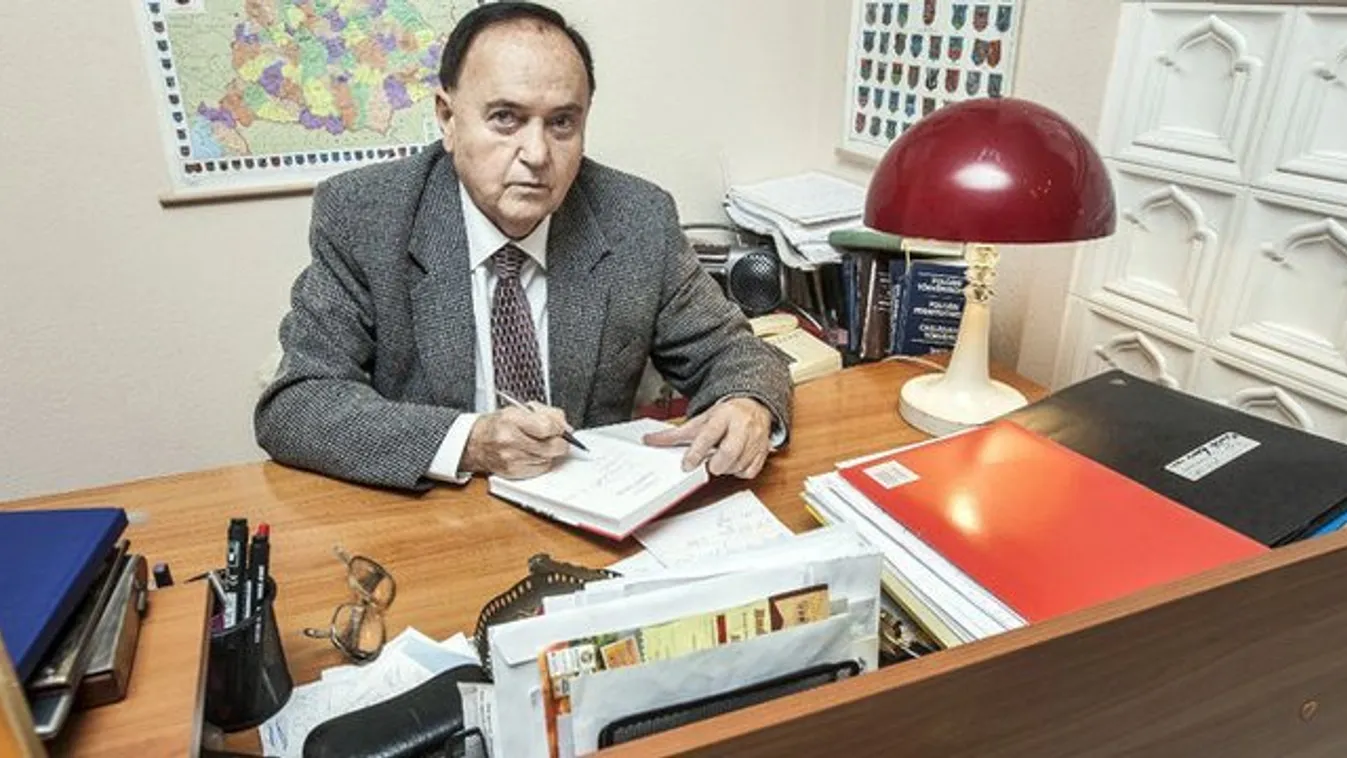 Kórházba került Torgyán József