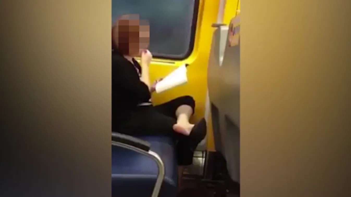 Bőrkeményédését ette a vonaton a nő - videó