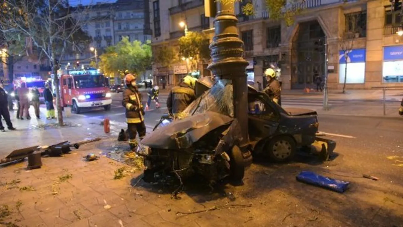 Előkerült a felvétel! Kamera rögzítette a Károly körúti balesetet, amiben a 17 éves fiú szörnyethalt - videó