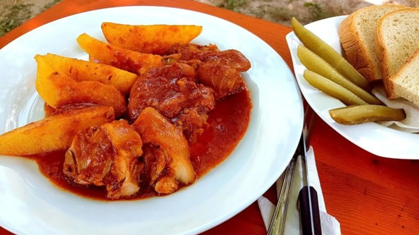 Ettől lesz intenzív íze a körömpörköltnek!