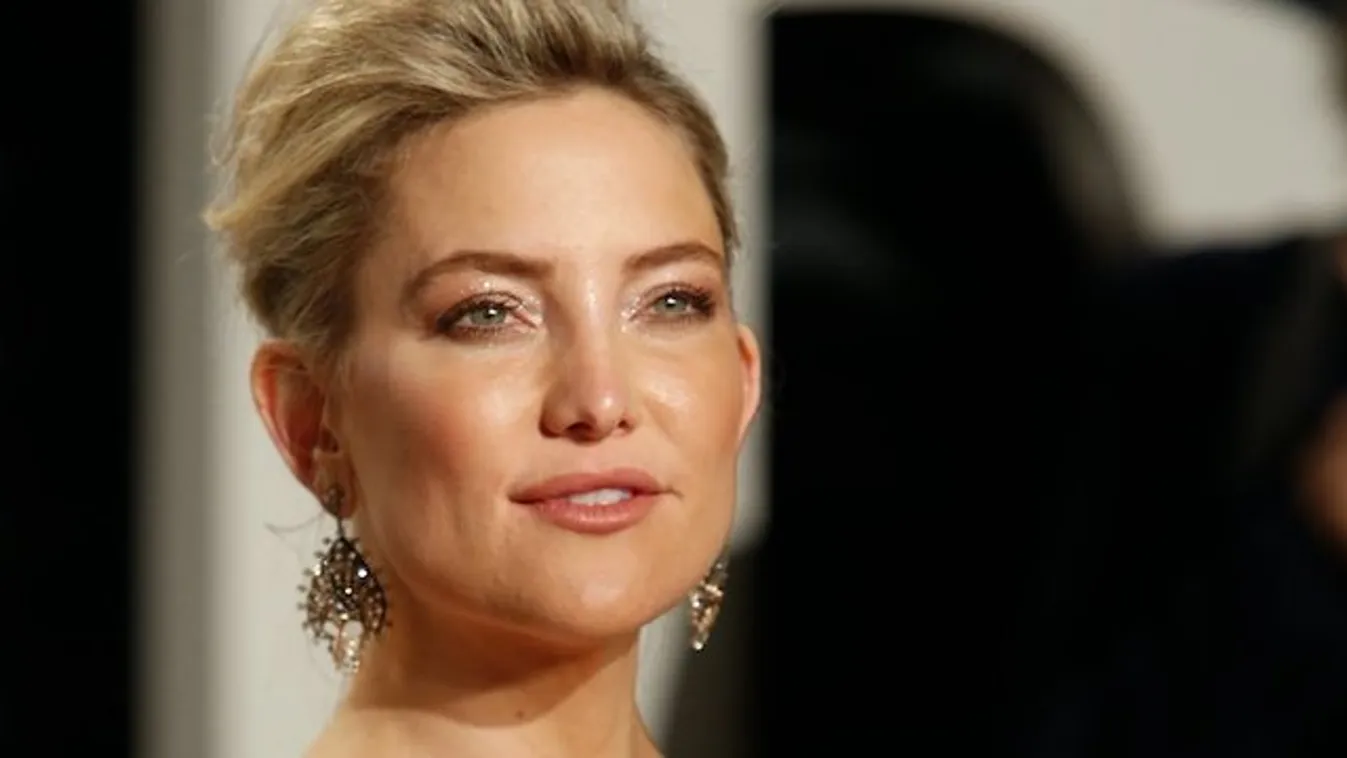 Borosüveggel erősít a hollywoodi szupersztár