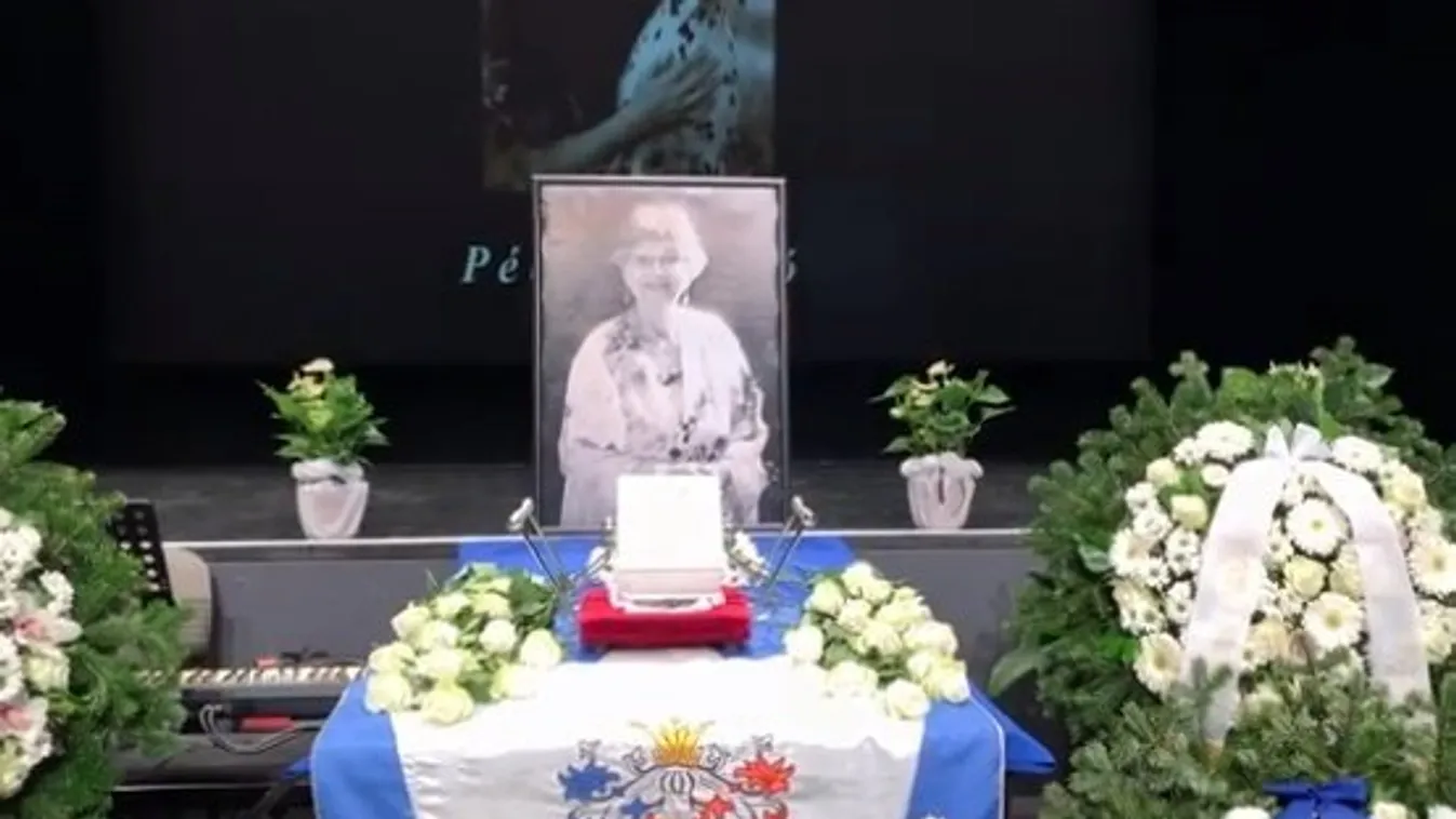 Fájdalmas búcsú: Már imádott férje mellett nyugszik Pécsi Ildikó – videó