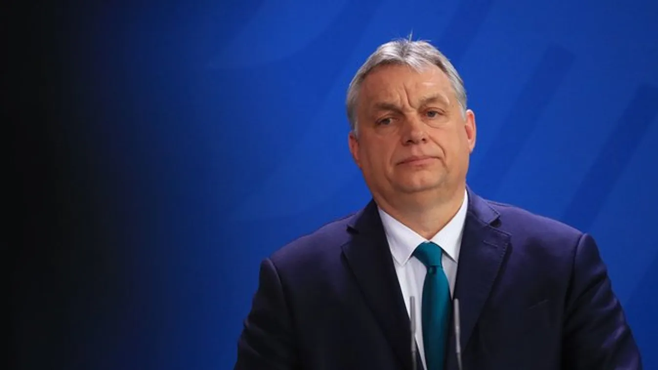 Orbán Viktor: Ott loholok a pénzügyminiszter nyakán