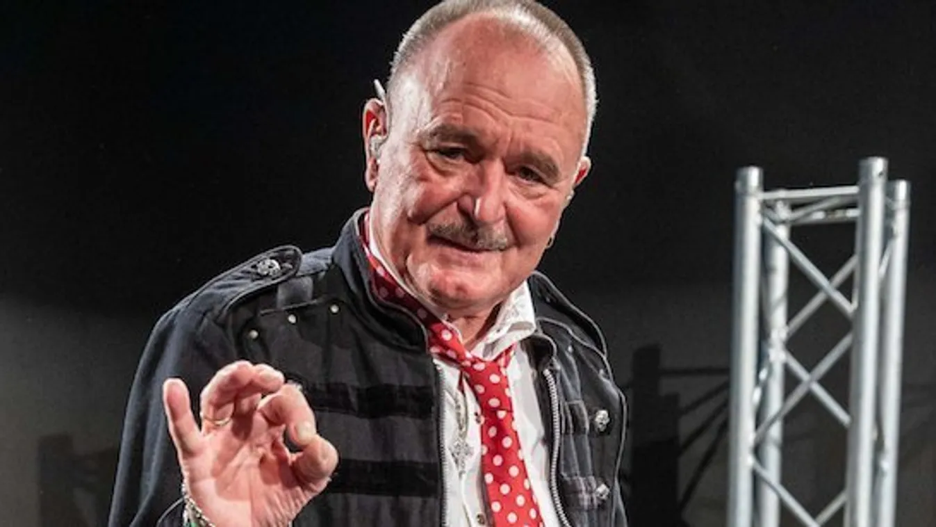 Örömhír: megszületett Nagy Feró unokája - fotó