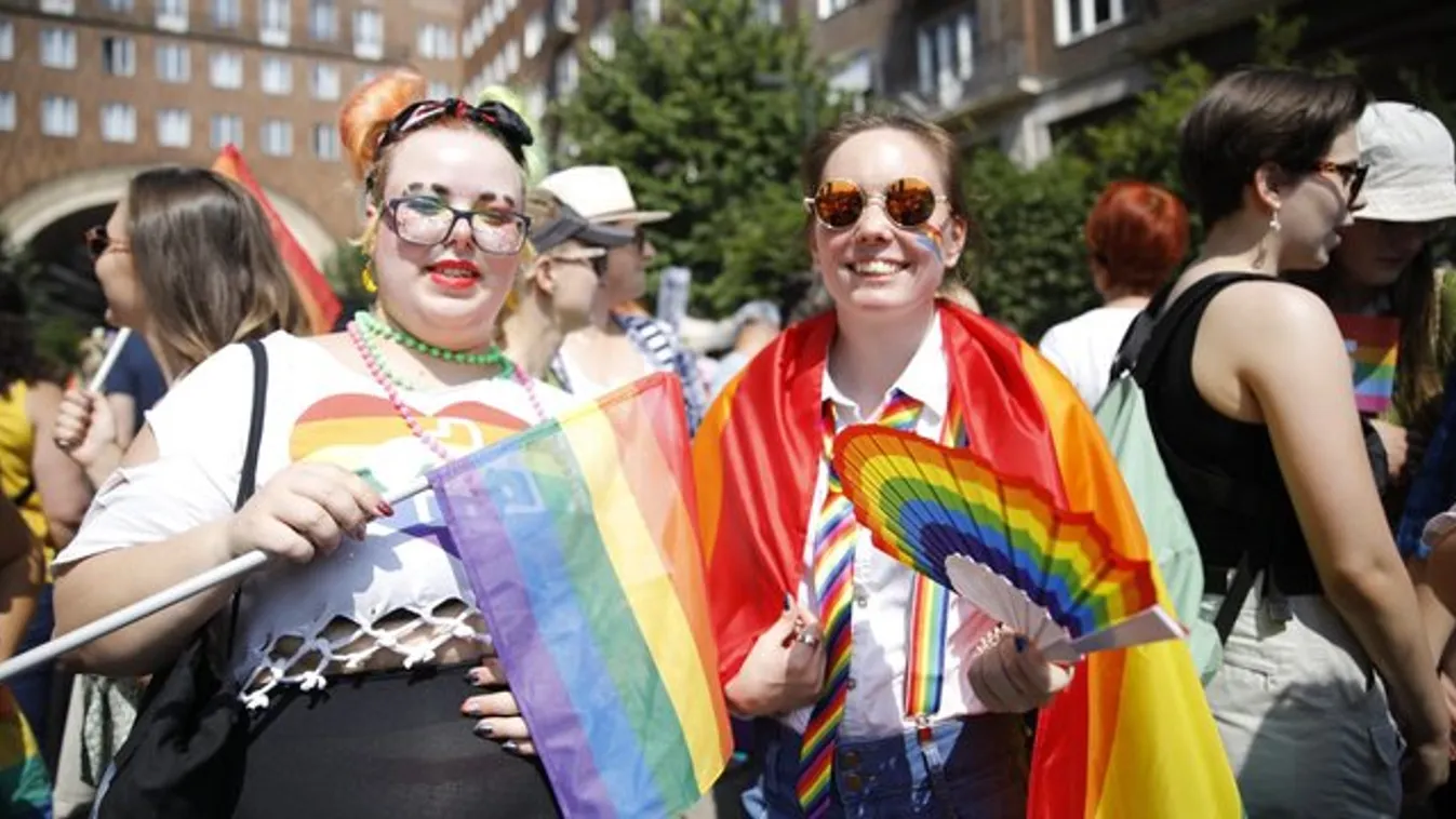 Elkezdődött a Pride – Itt vannak az első képek a felvonulásról – fotók