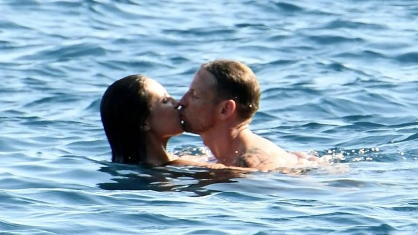 Jenson Button az F1 helyett Brittnyben merül el