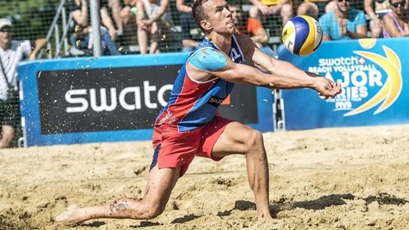 Piszok jó strandröplabdázásban a válogatott focista